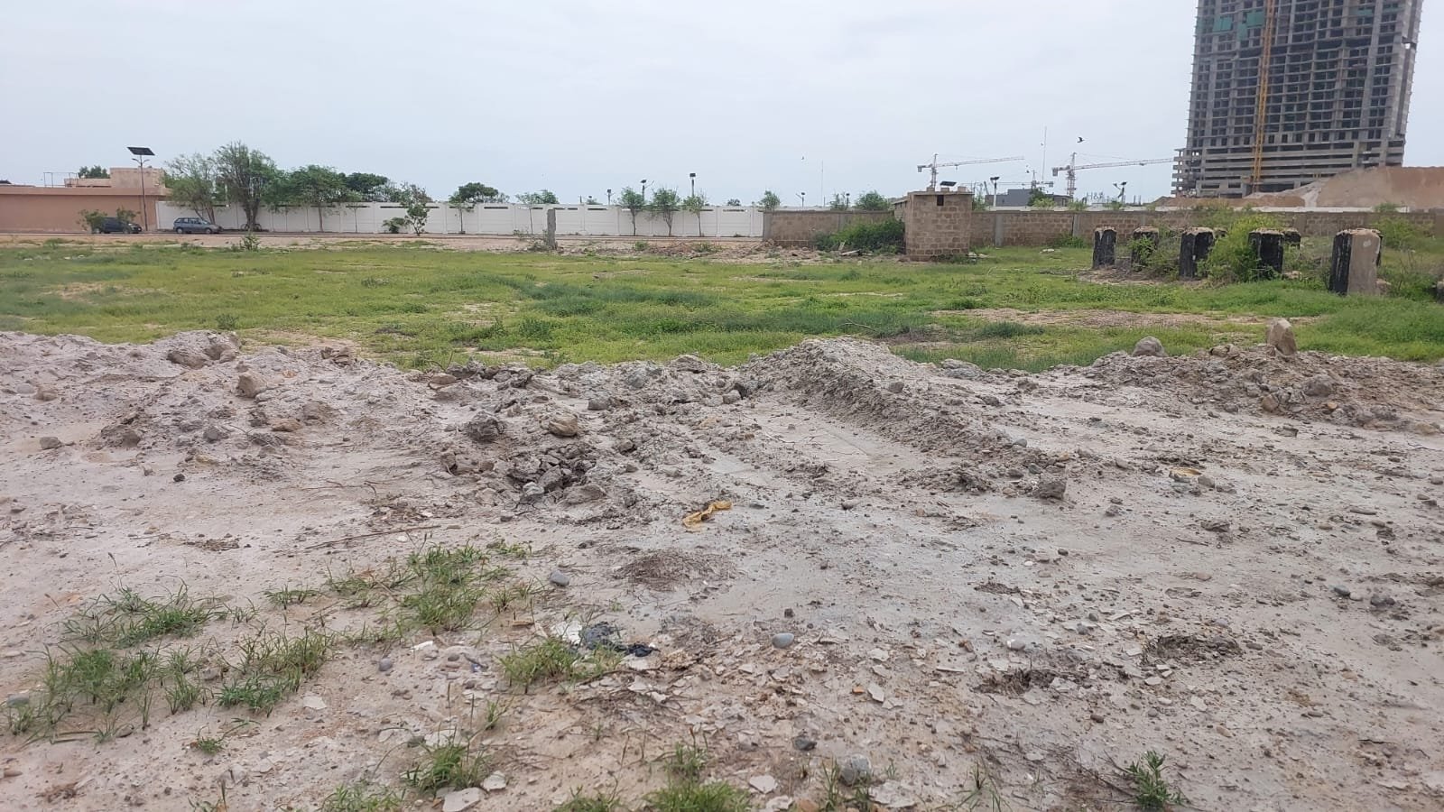 500 Sq Yards Residential Plot for Sale in Phase 8, DHA Karachi — property photo 2