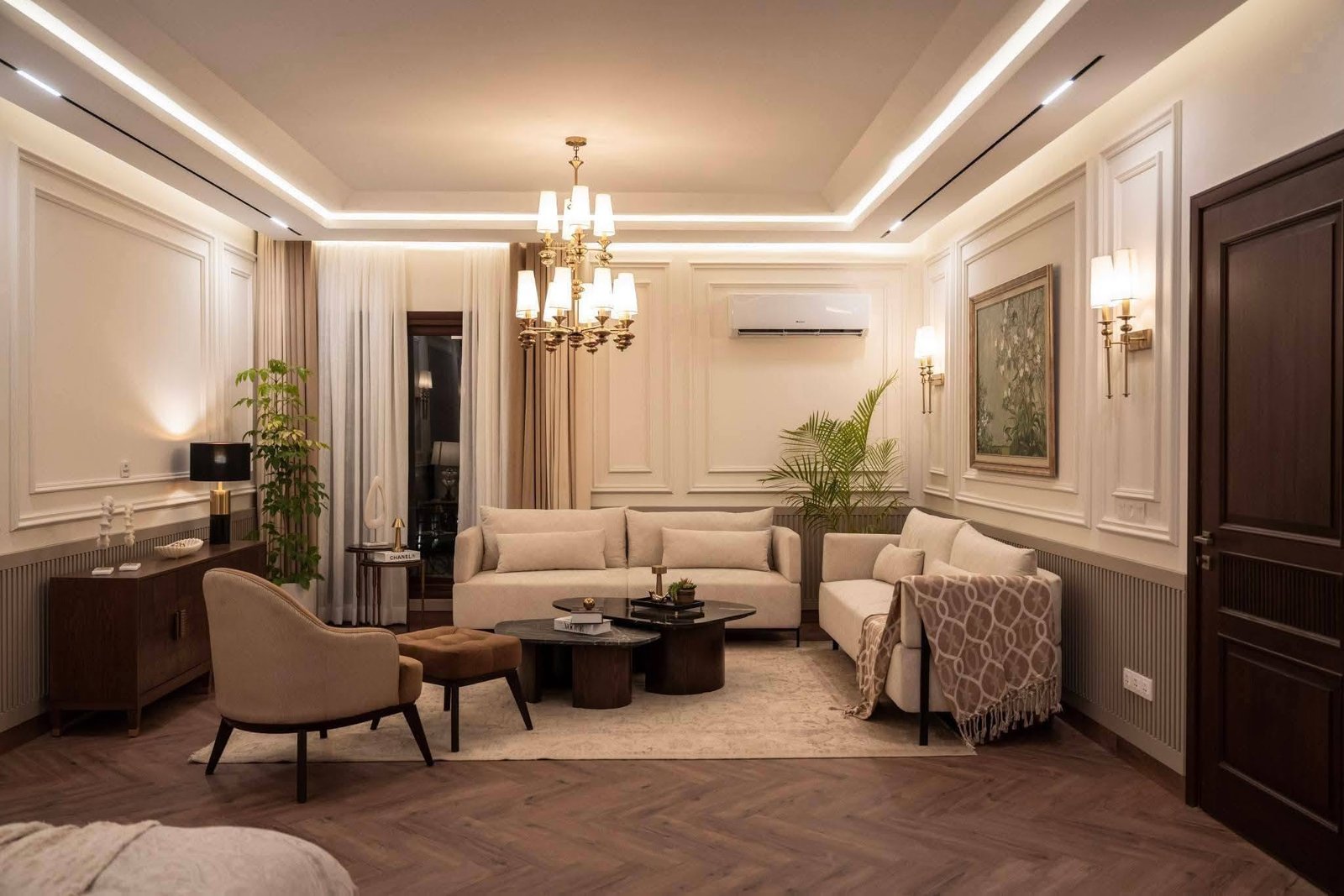 1,000 Sq Yards House for Sale in Phase 8, DHA Karachi — property photo 4
