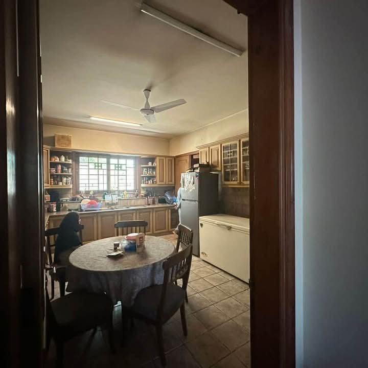 2,000 Sq Yards House for Sale in Phase 6, DHA Karachi — property photo 2