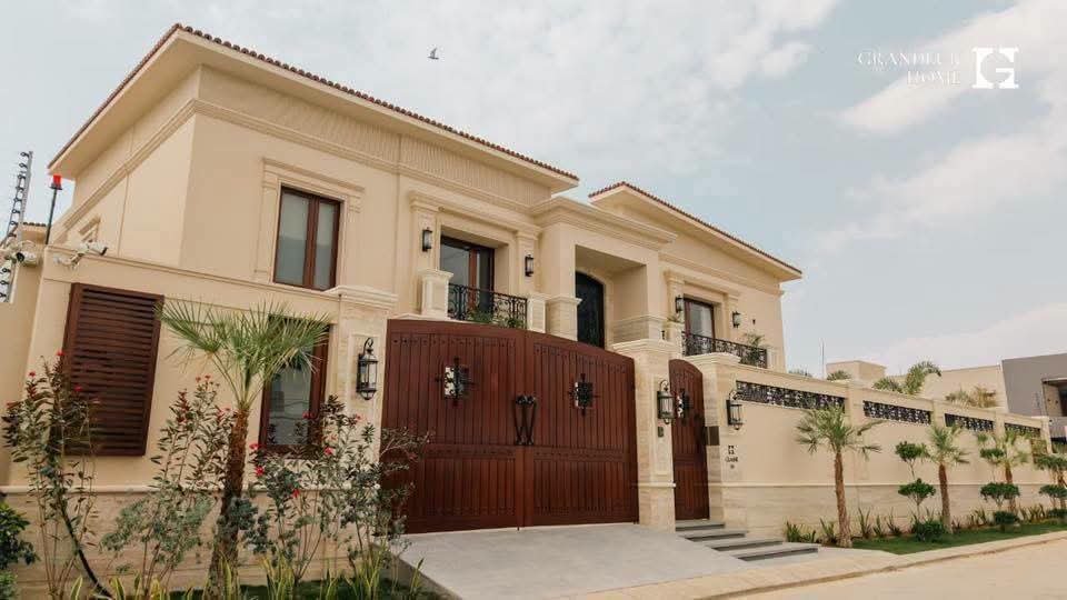 1,000 Sq Yards House for Sale in Phase 8, DHA Karachi