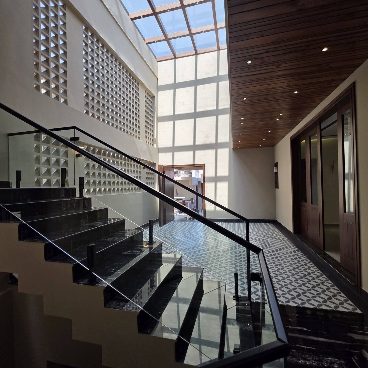 600 Sq Yards House for Sale in Phase 7, DHA Karachi — property photo 3