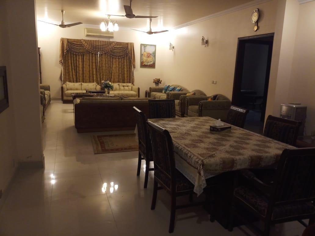 666 Sq Yards House for Sale in Phase 6, DHA Karachi — property photo 2
