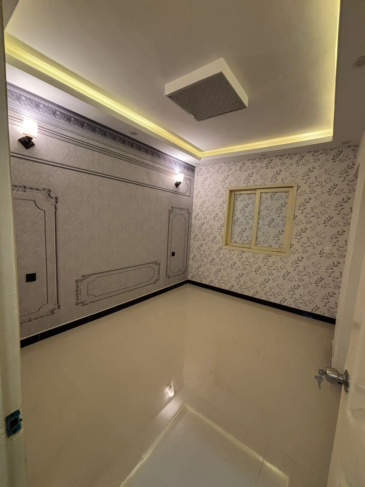 500 Sq Ft Apartment for Sale in Phase 6, DHA Karachi — property photo 4