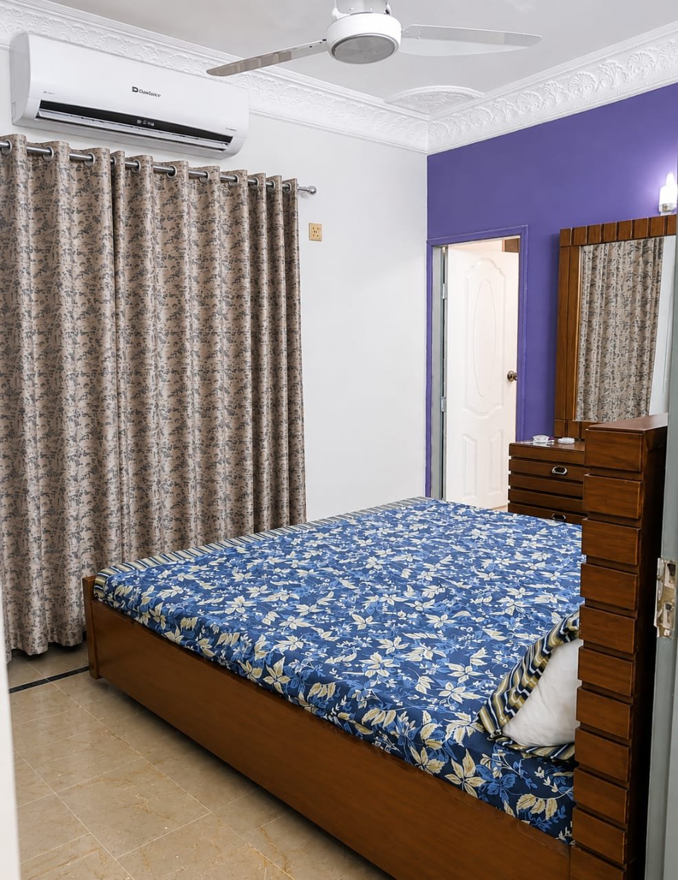 1,300 Sq Ft Apartment for Rent in Phase 2, DHA Karachi — property photo 5