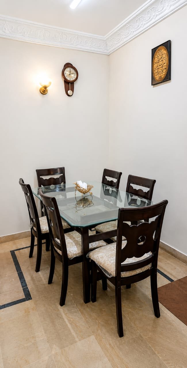 1,300 Sq Ft Apartment for Rent in Phase 2, DHA Karachi — property photo 2
