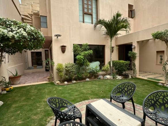 Six hundred square yards house in DHA Phase 8 Zone A Karachi
