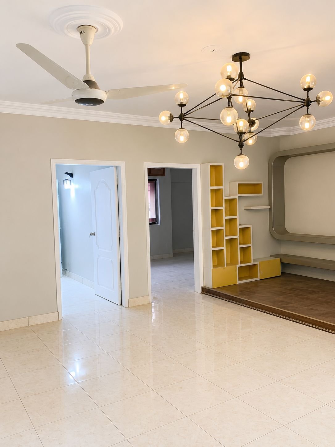 2,000 Sq Ft Apartment for Sale in Phase 6, DHA Karachi — property photo 2